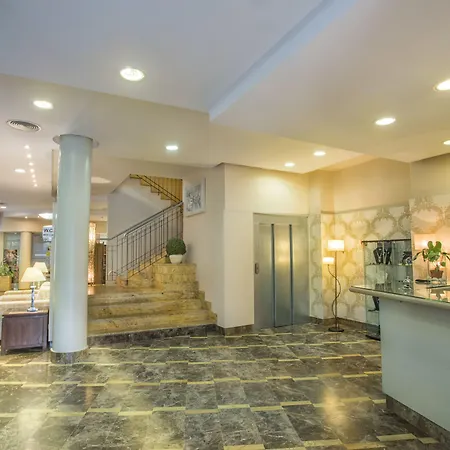 Hotel Ciudad De 3*